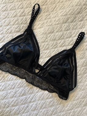 ✨ 3 for $30 ✨ Dynamite Bralette